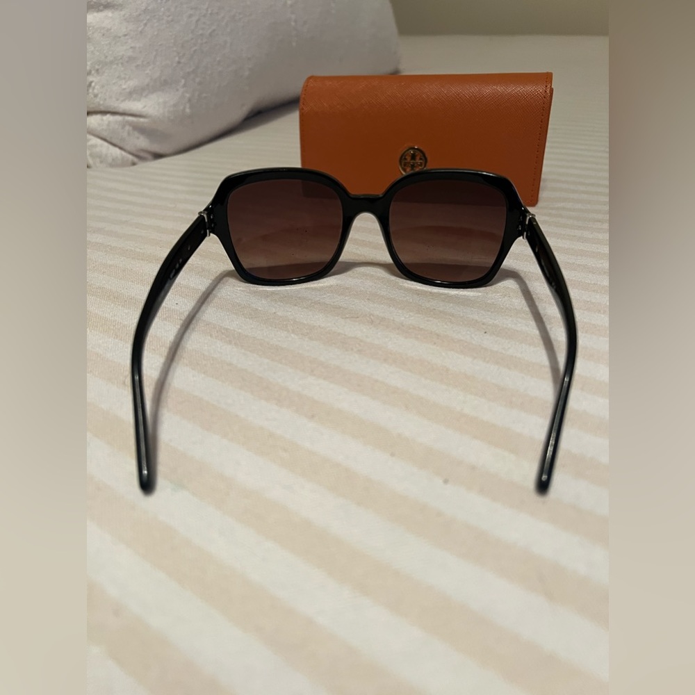 Excellent Used Condition | Tory Burch Women’s Sunglasses - Picture 5 of 10